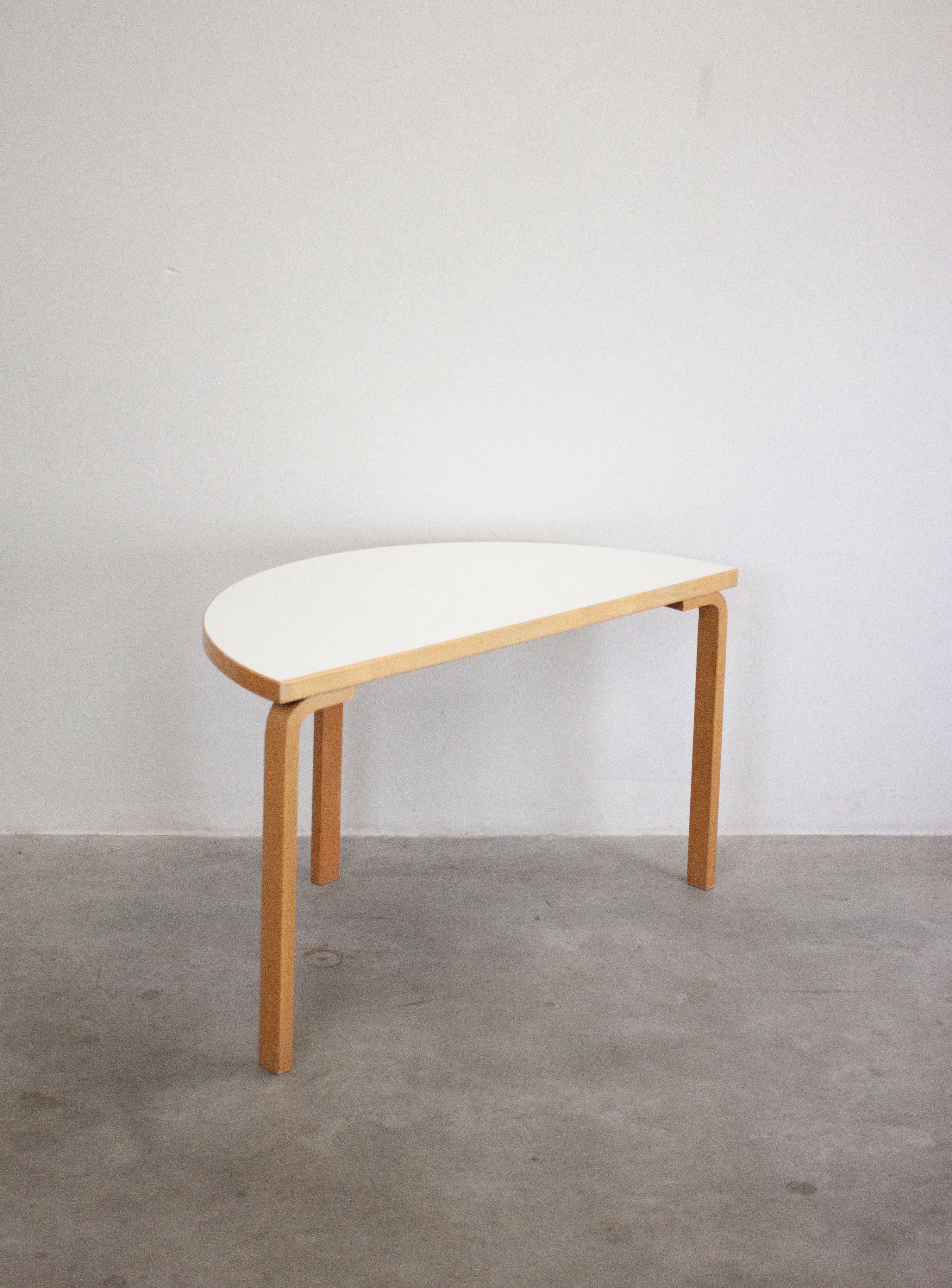 Artek Model 95 Half Round Dining Table by Alvar Aalto (White) - Image 18