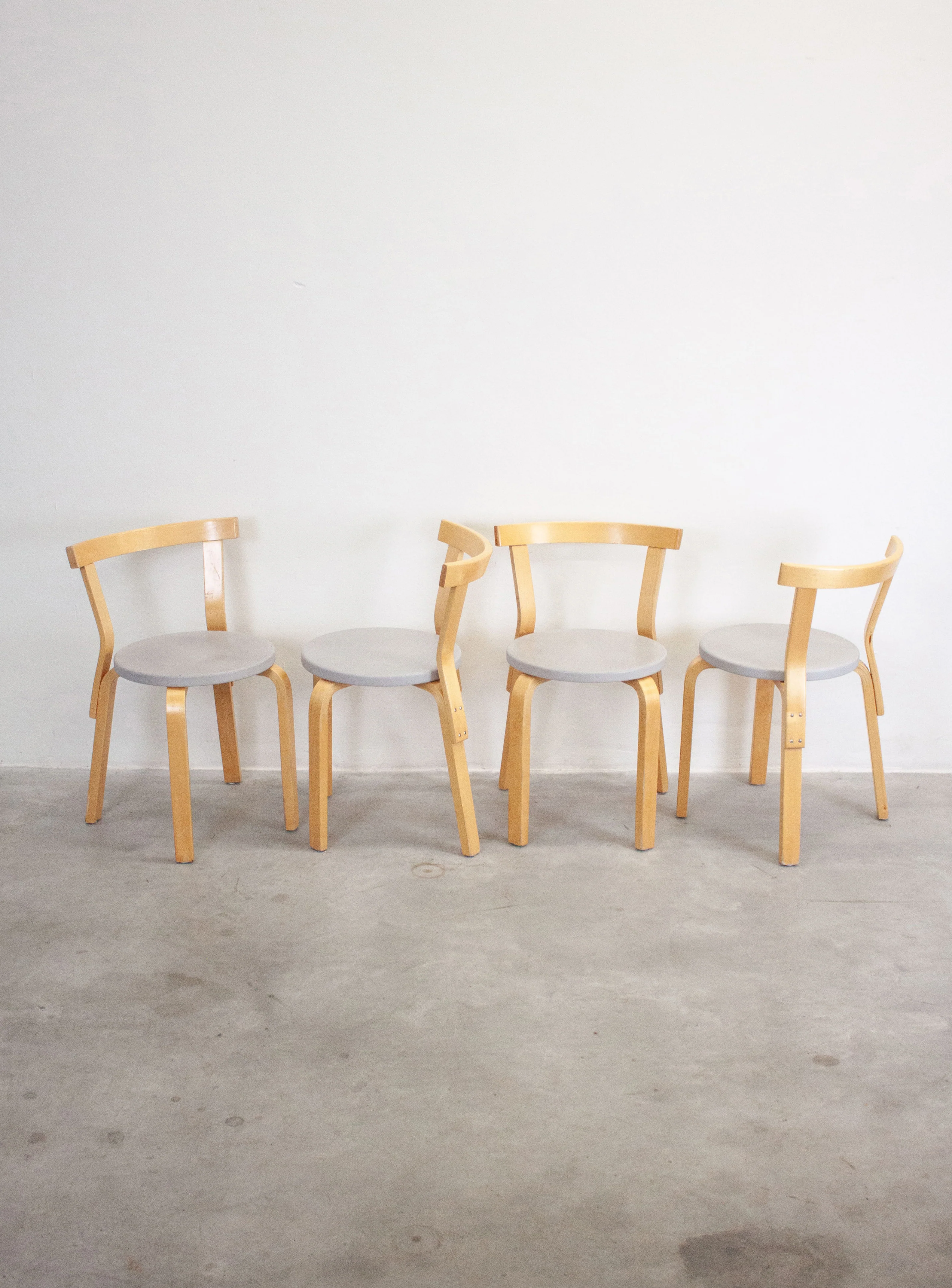 Artek Model 68 Chairs by Alvar Aalto (Grey) - Image 7