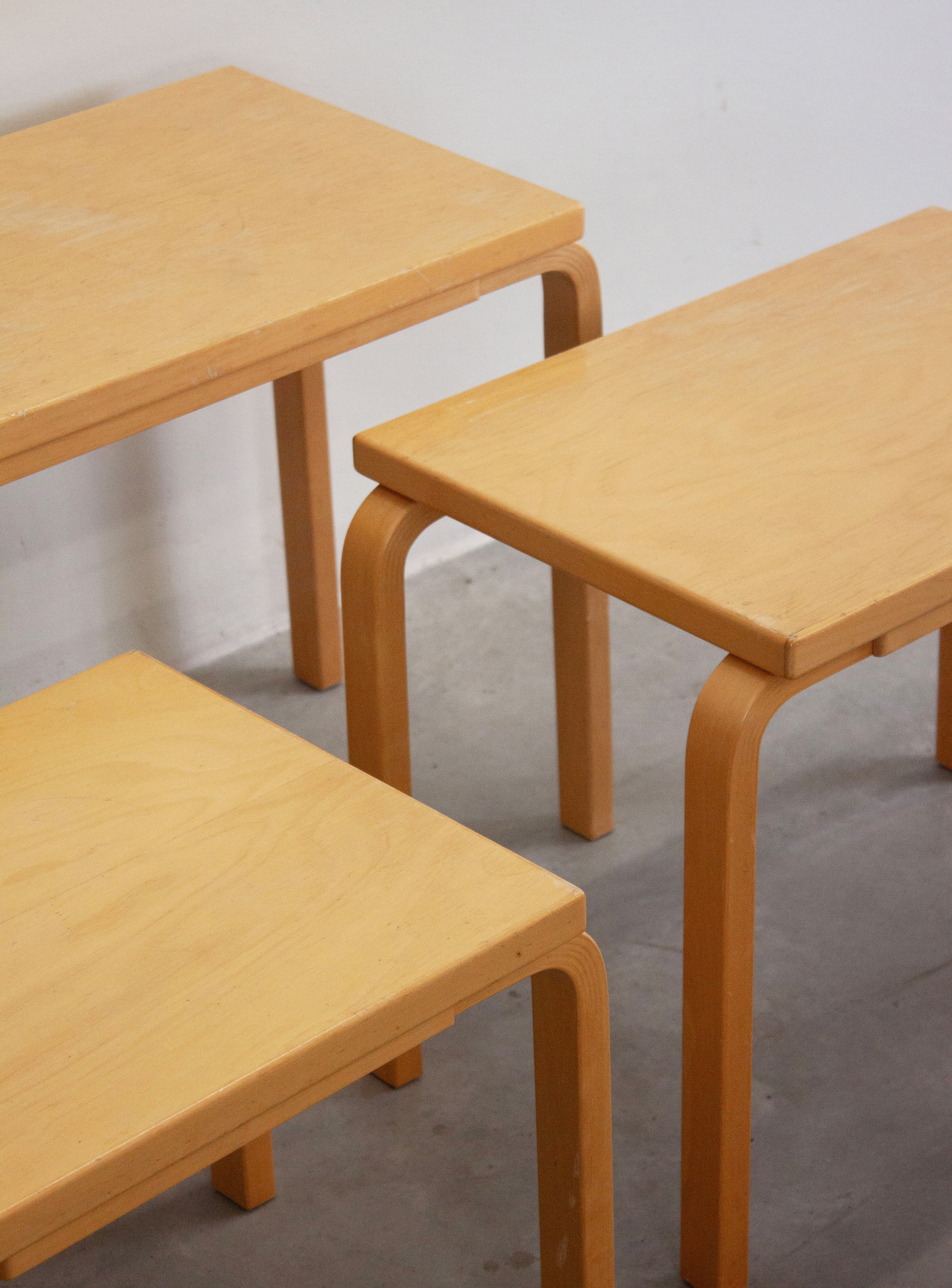 Artek Model 88 Nesting Tables by Alvar Aalto - Image 33