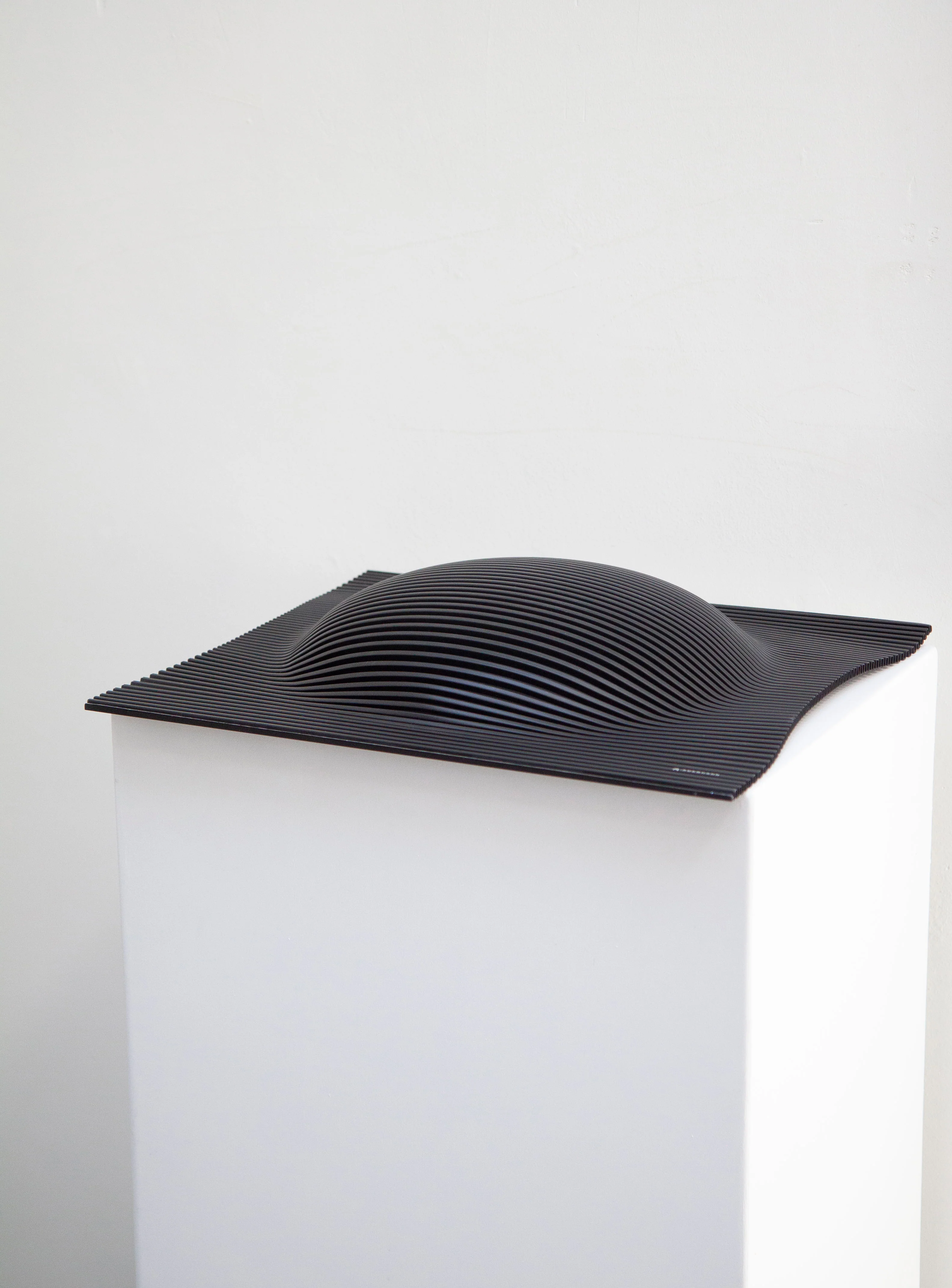 Auerhahn Fielitz Aluminium Fruit Bowl by Christoph Boeninger (Black) - Image 10