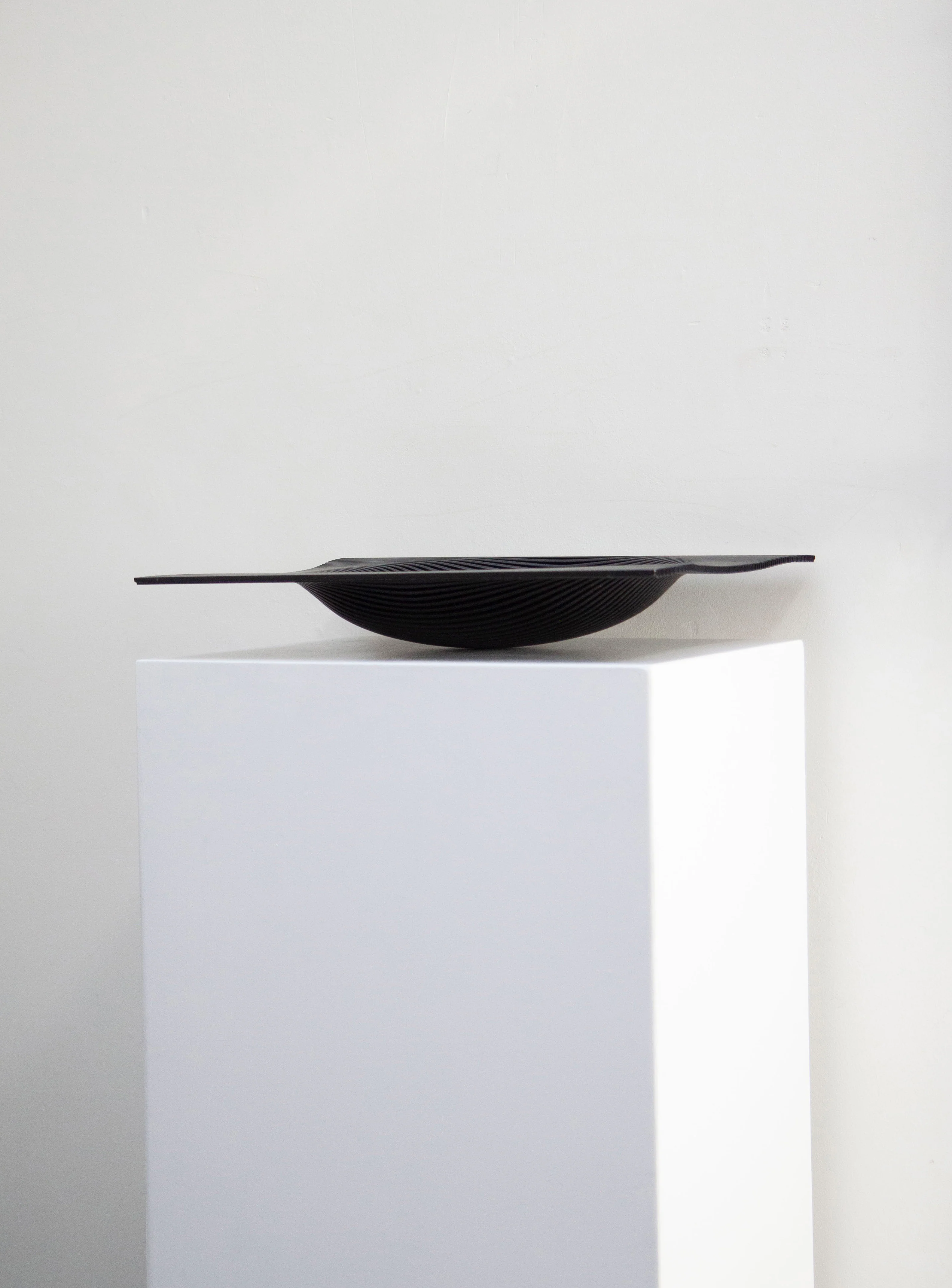 Auerhahn Fielitz Aluminium Fruit Bowl by Christoph Boeninger (Black) - Image 6