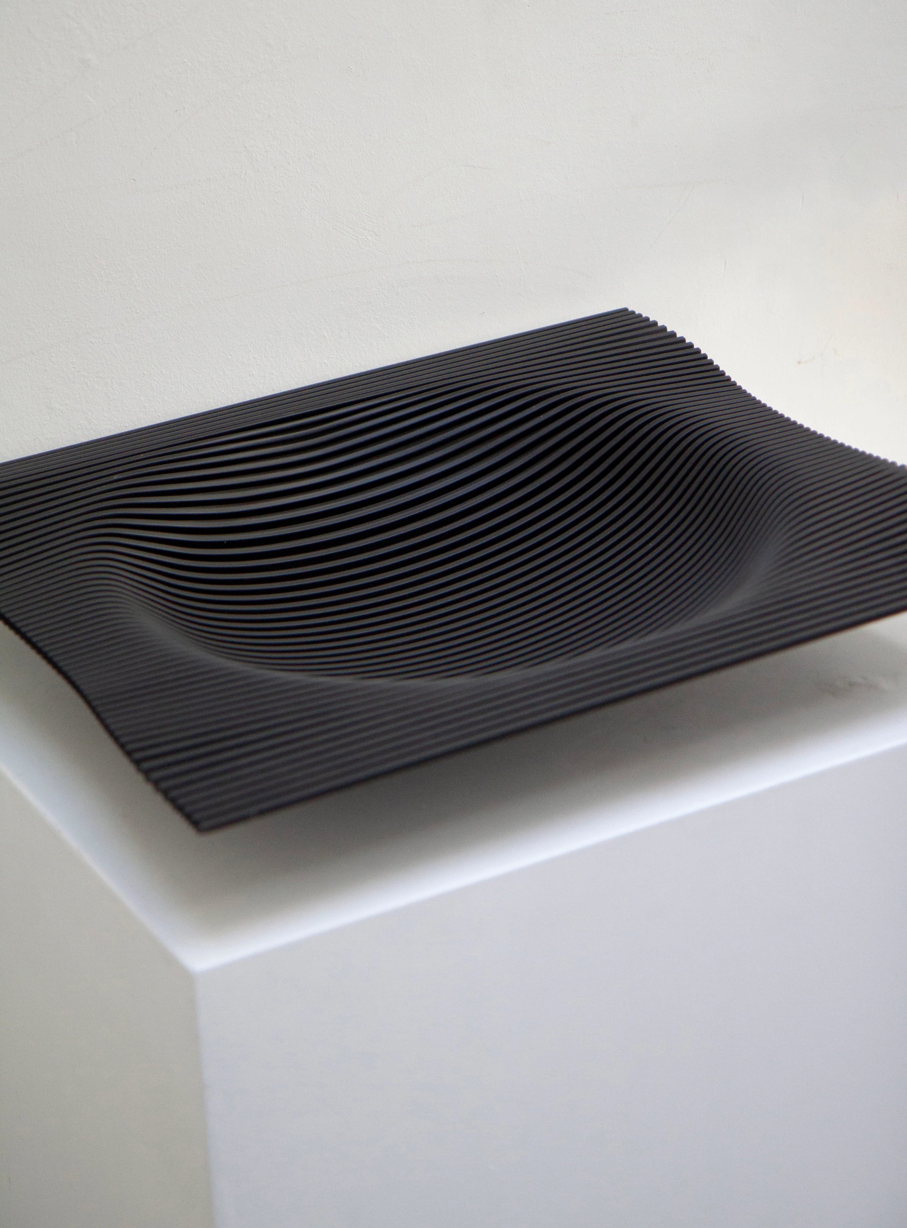 Auerhahn Fielitz Aluminium Fruit Bowl by Christoph Boeninger (Black) - Image 8