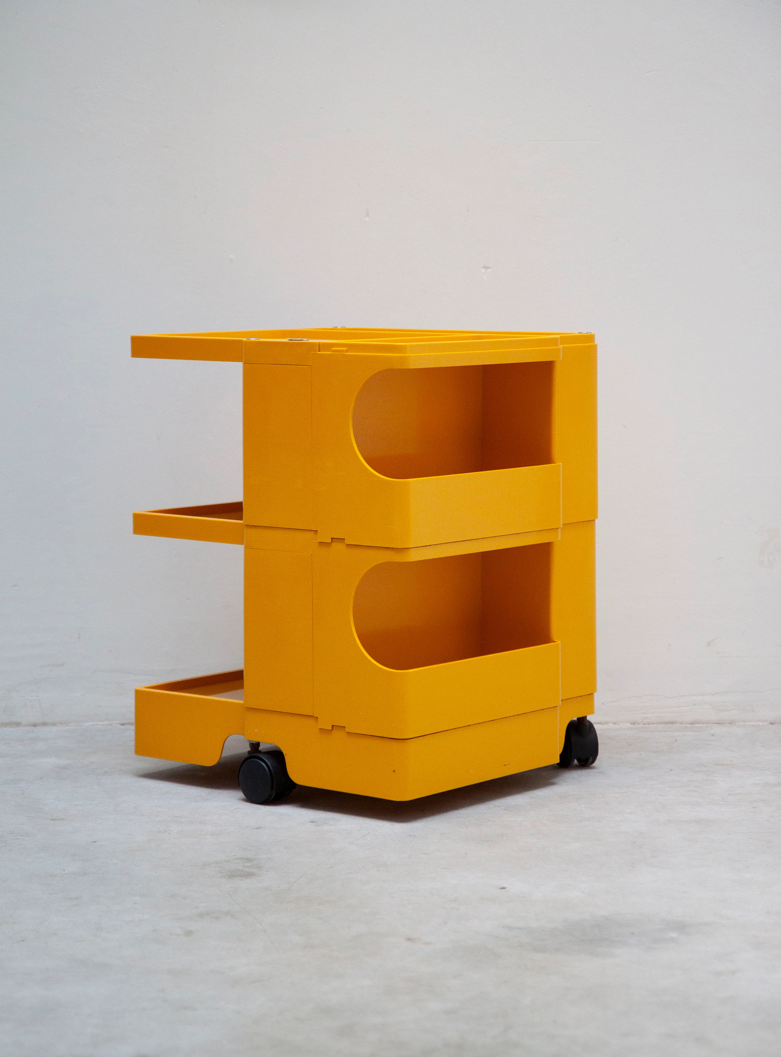 Bieffeplast Boby Trolley by Joe Colombo (Yellow)