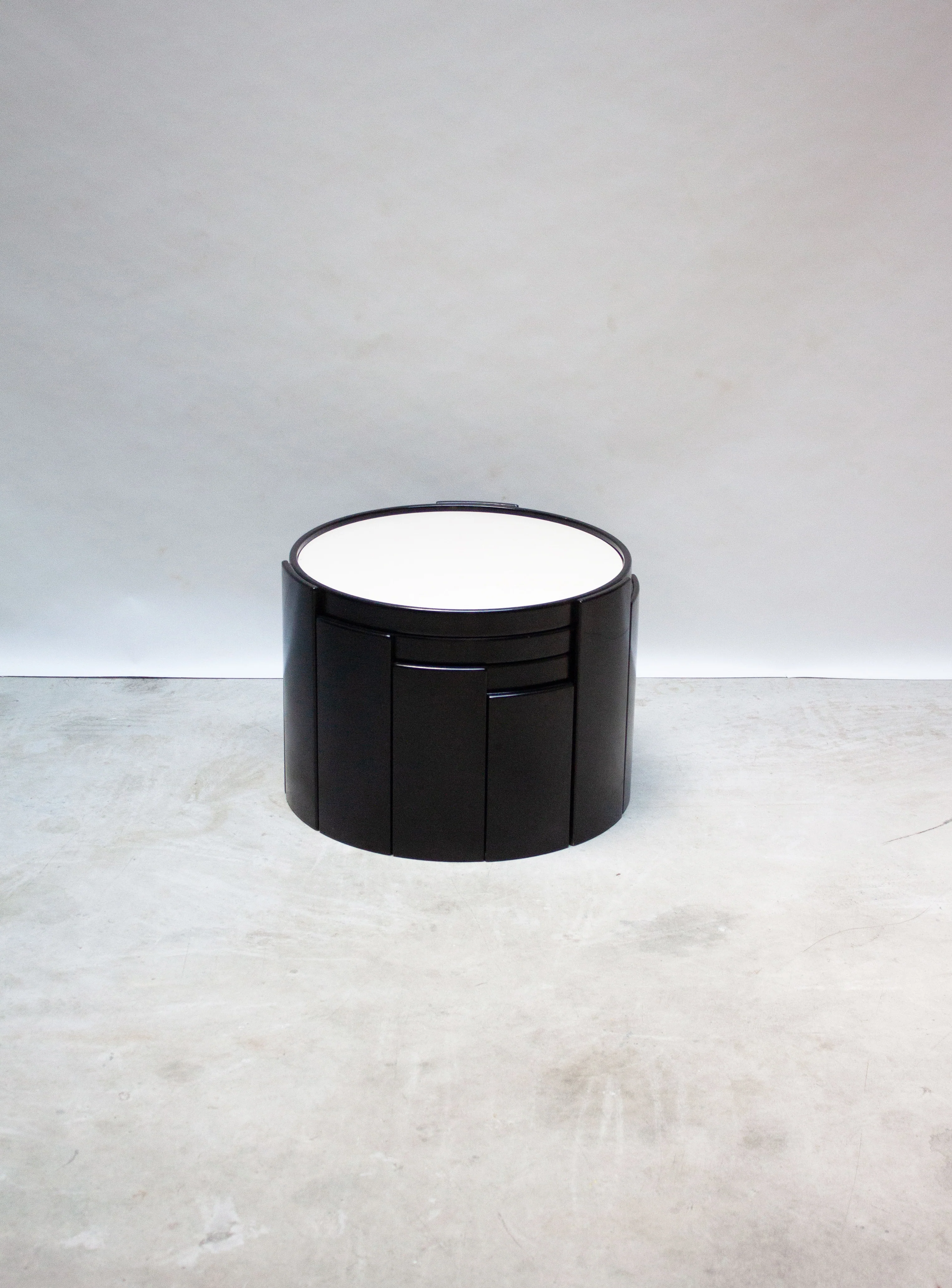 Cassina 783 Nesting Tables by Gianfranco Frattini (Black) - Image 5