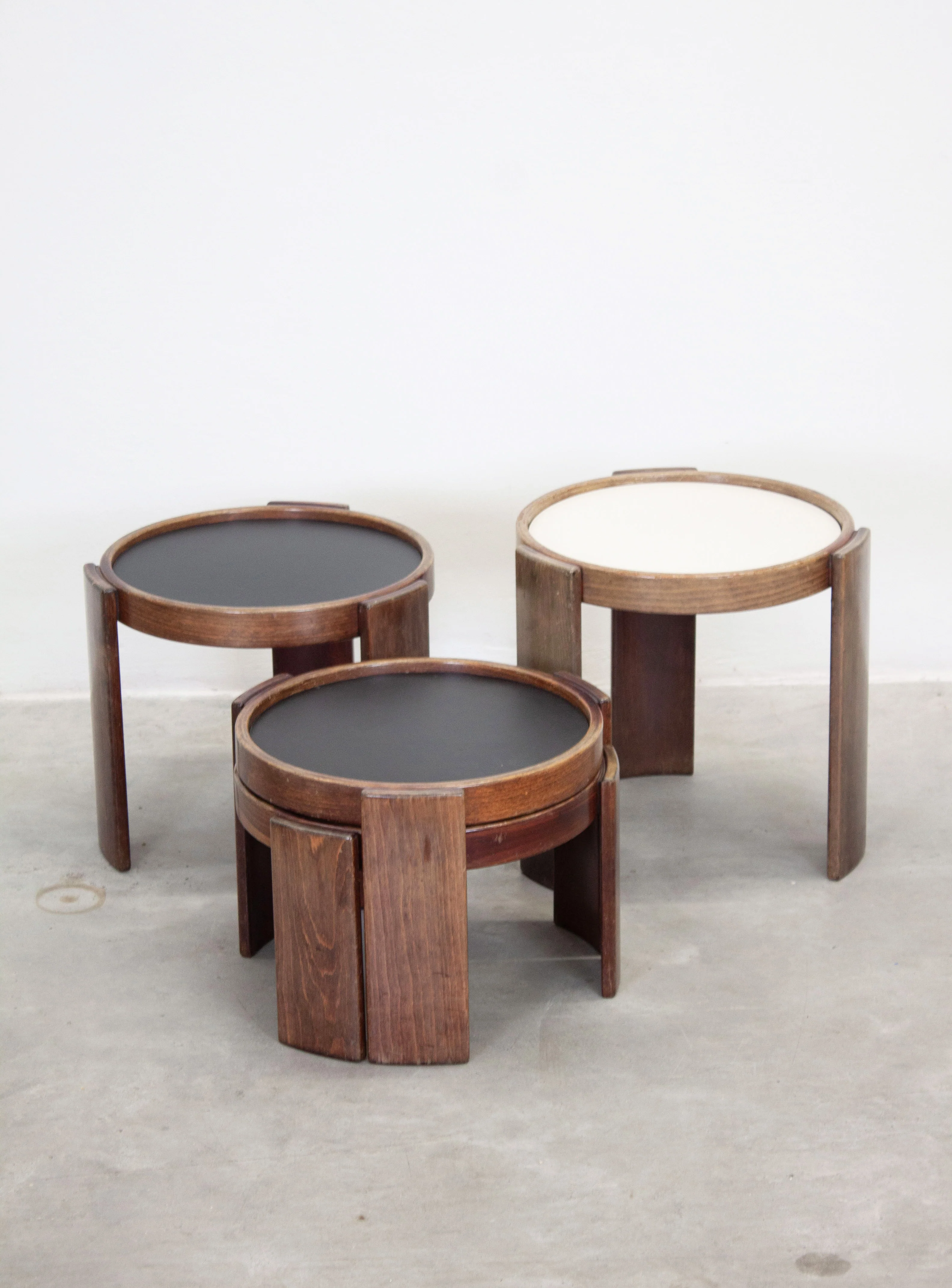 Cassina Nesting Tables by Gianfranco Frattini - Image 8