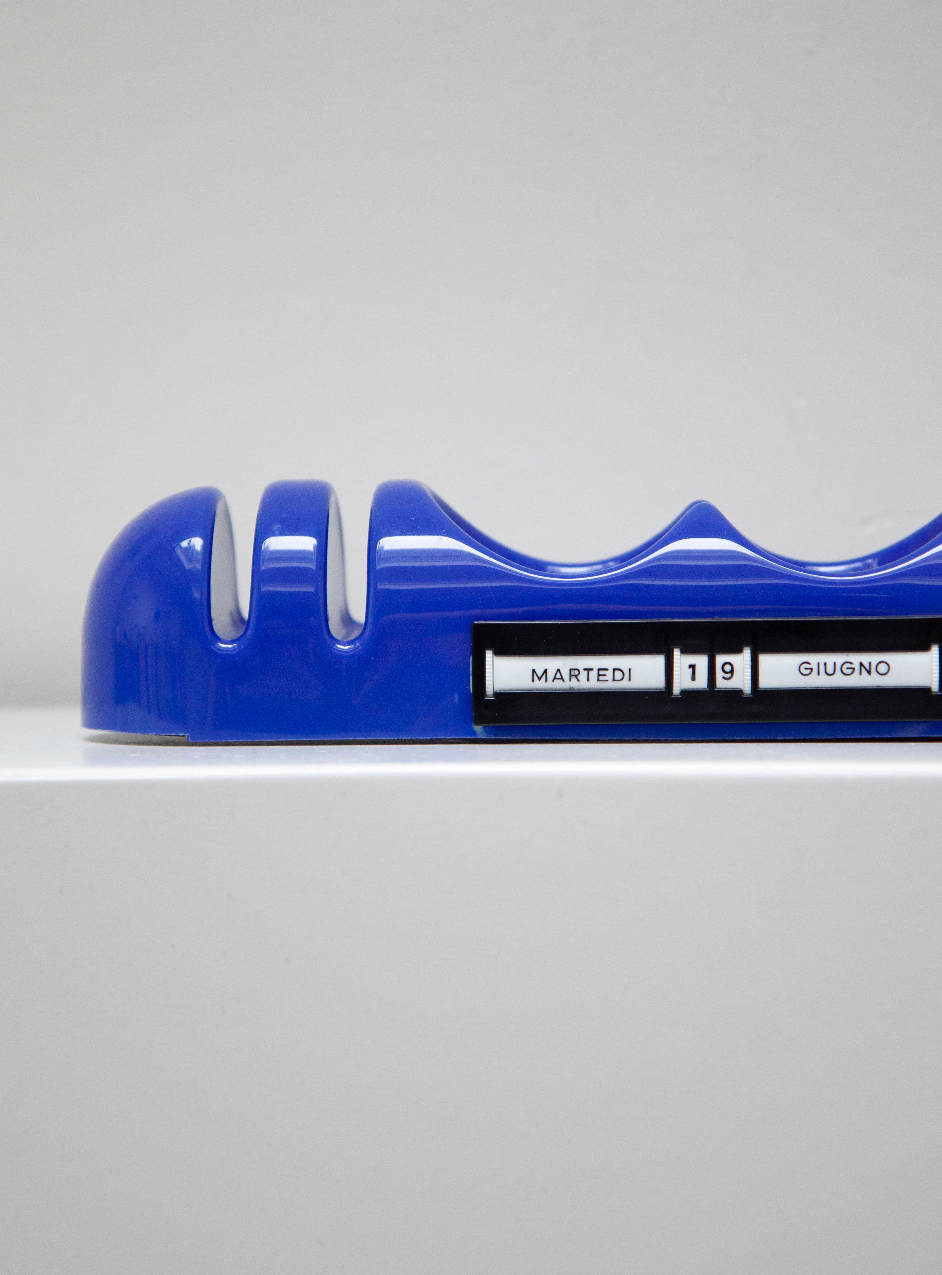 Euroway Desk Organizer with Perpetual Calendar (Blue) - Image 5