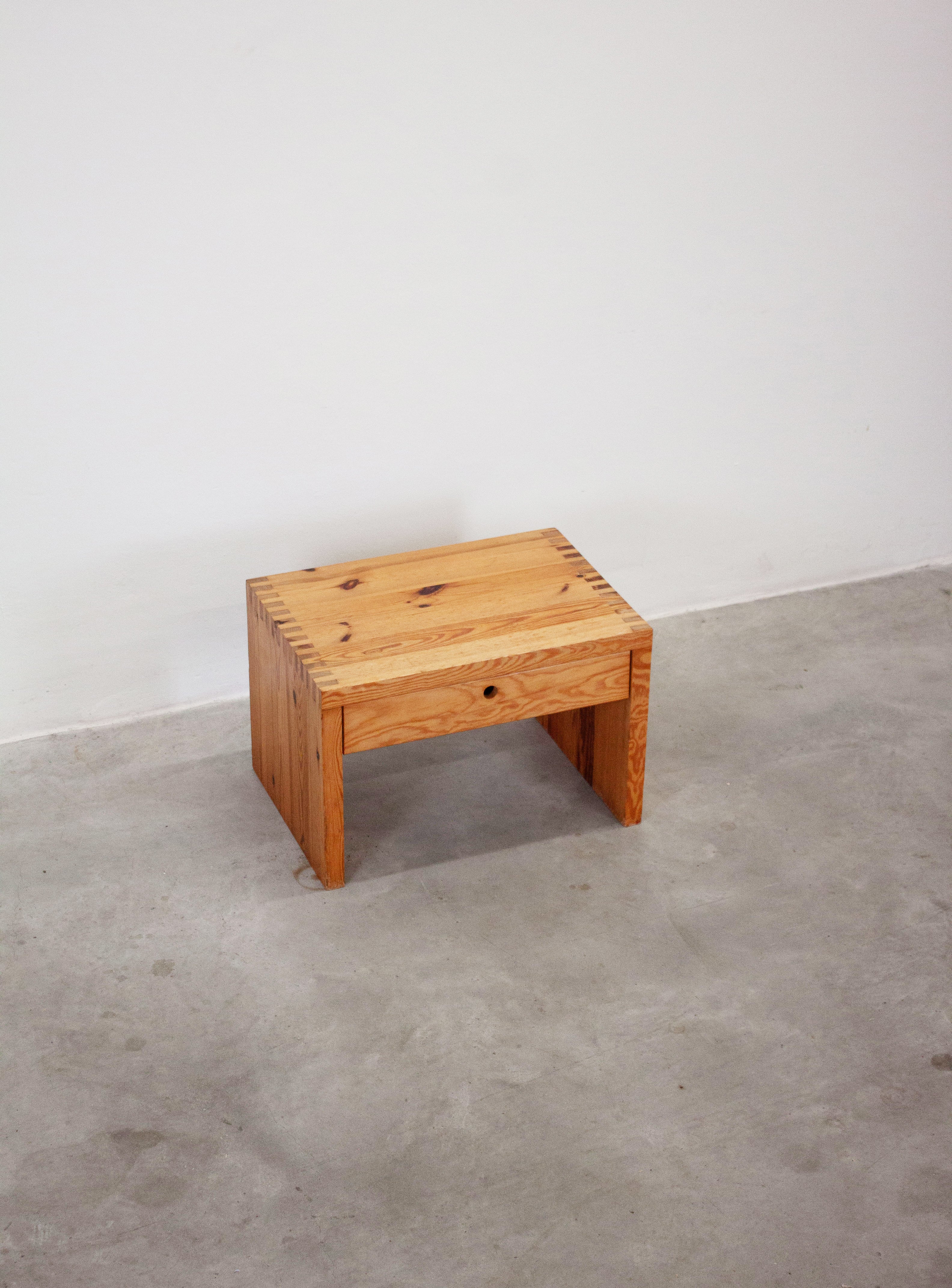 Houtwerk Hattem Pine Nightstand or Side Table by Ate van Apeldoorn - Image 2