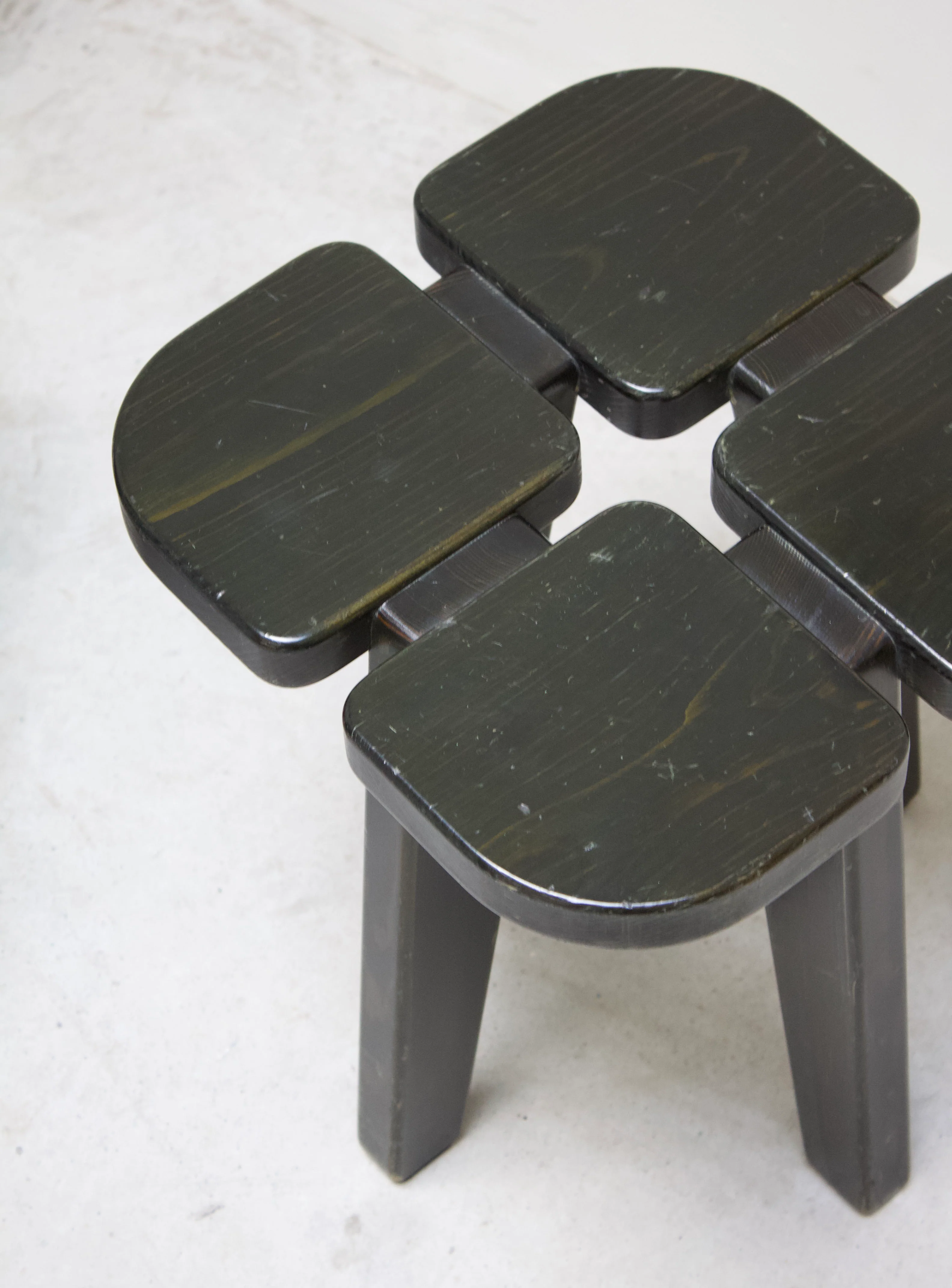 Keravan Puusepäntehdas Apila Stool by Rauni Peippo (Dark Green) - Image 13