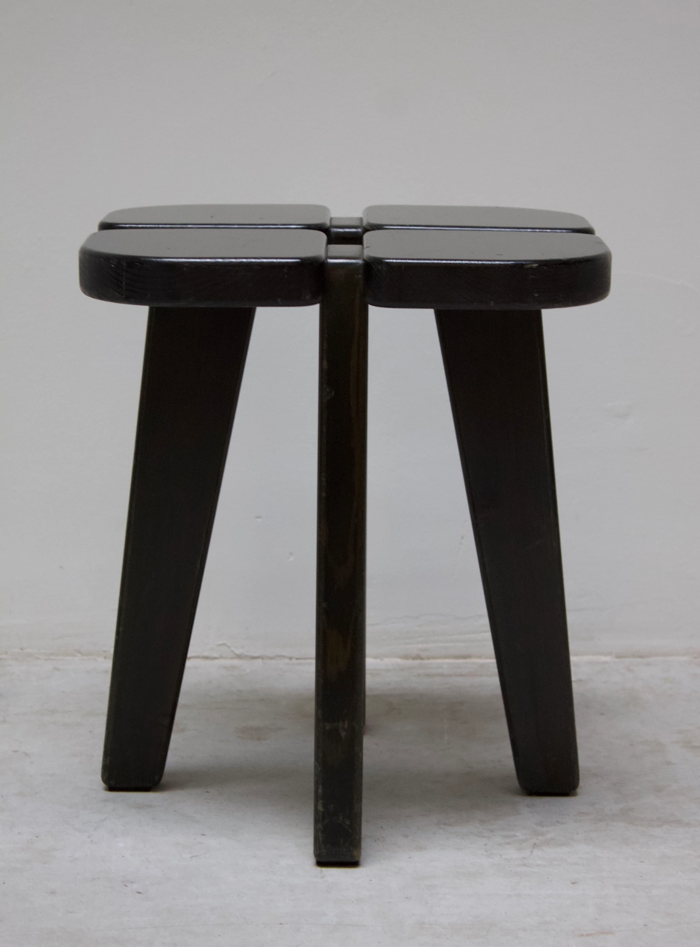 Keravan Puusepäntehdas Apila Stool by Rauni Peippo (Dark Green) - Image 5