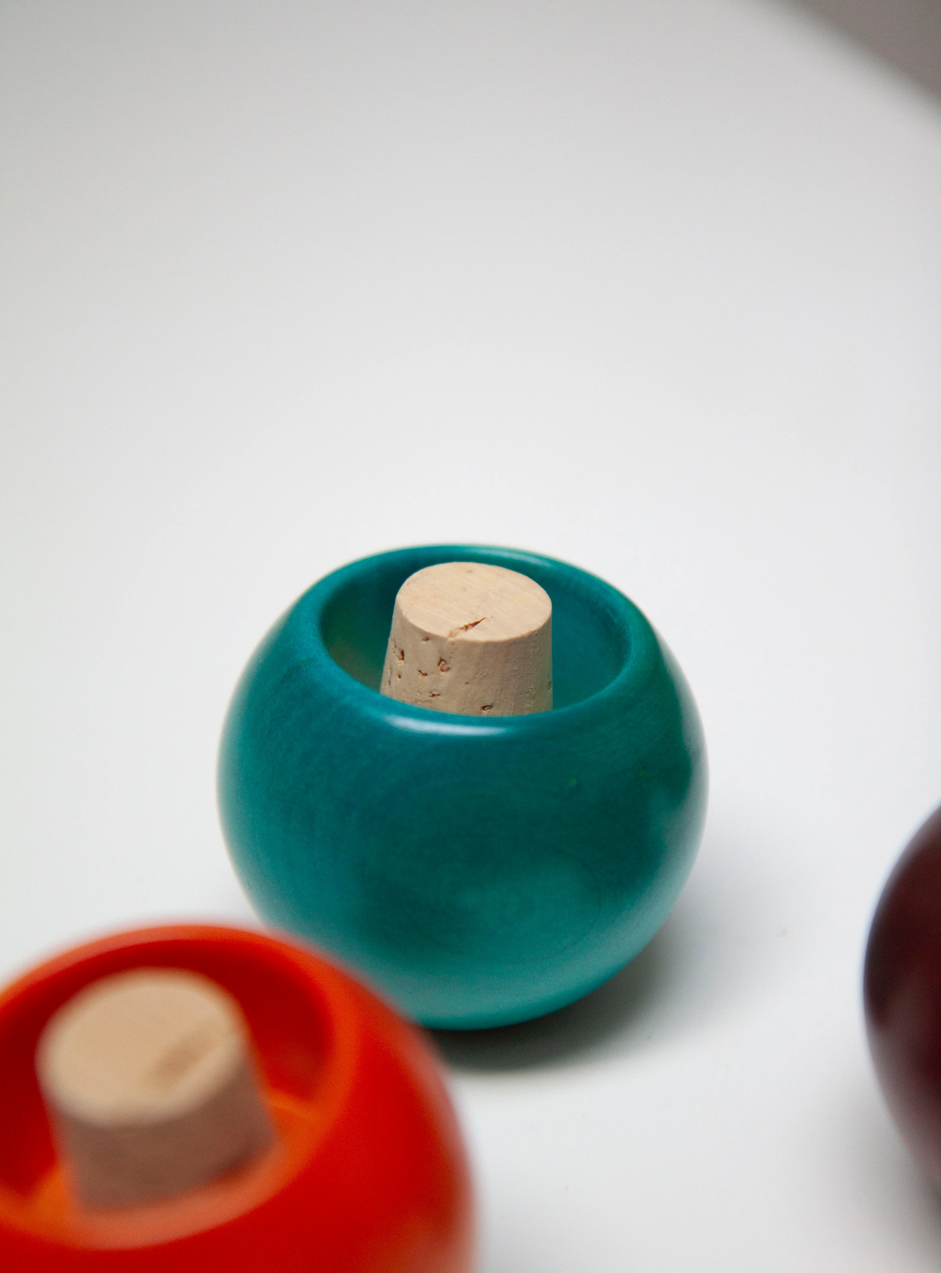 Manzoni Tappo Sfera Bottle Stopper (Turquoise) - Image 5
