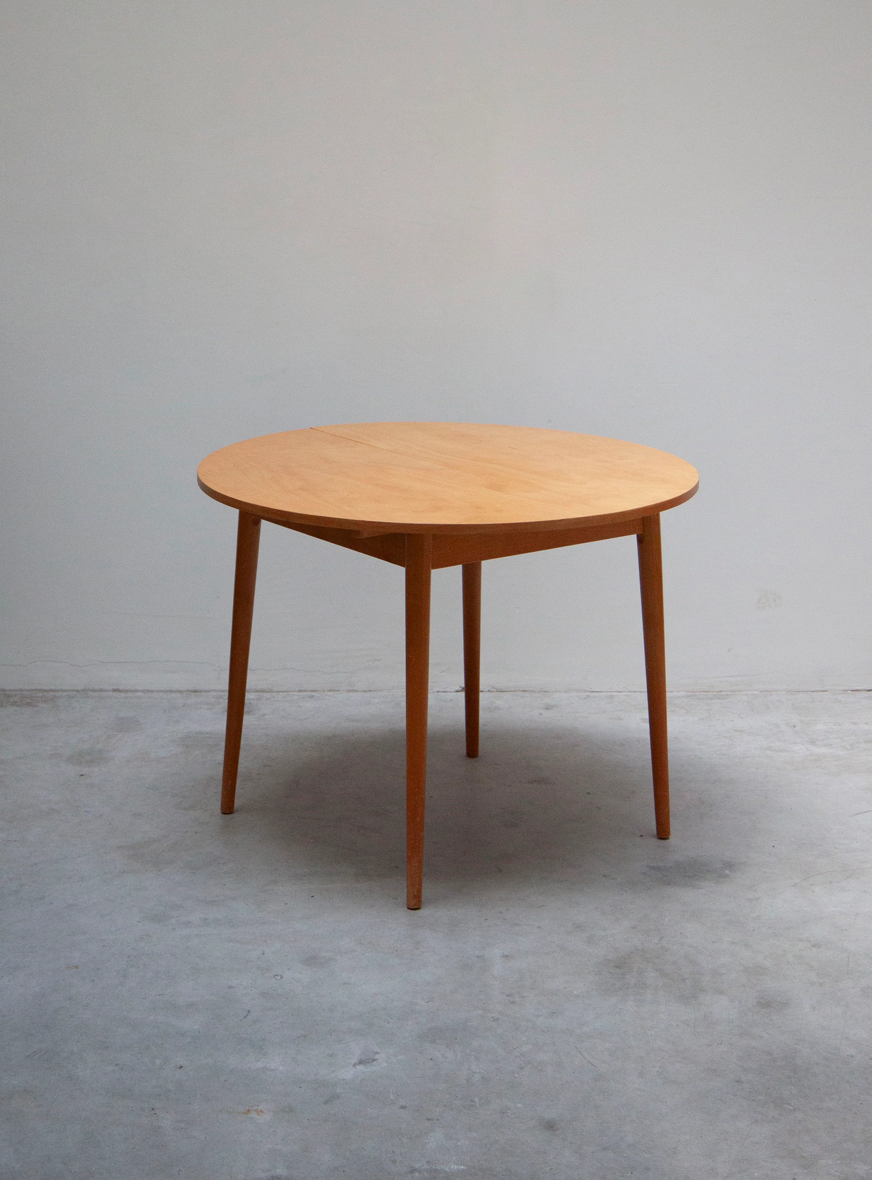 Pastoe Extendable Round Dining Table by Cees Braakman (Birch) - Image 2