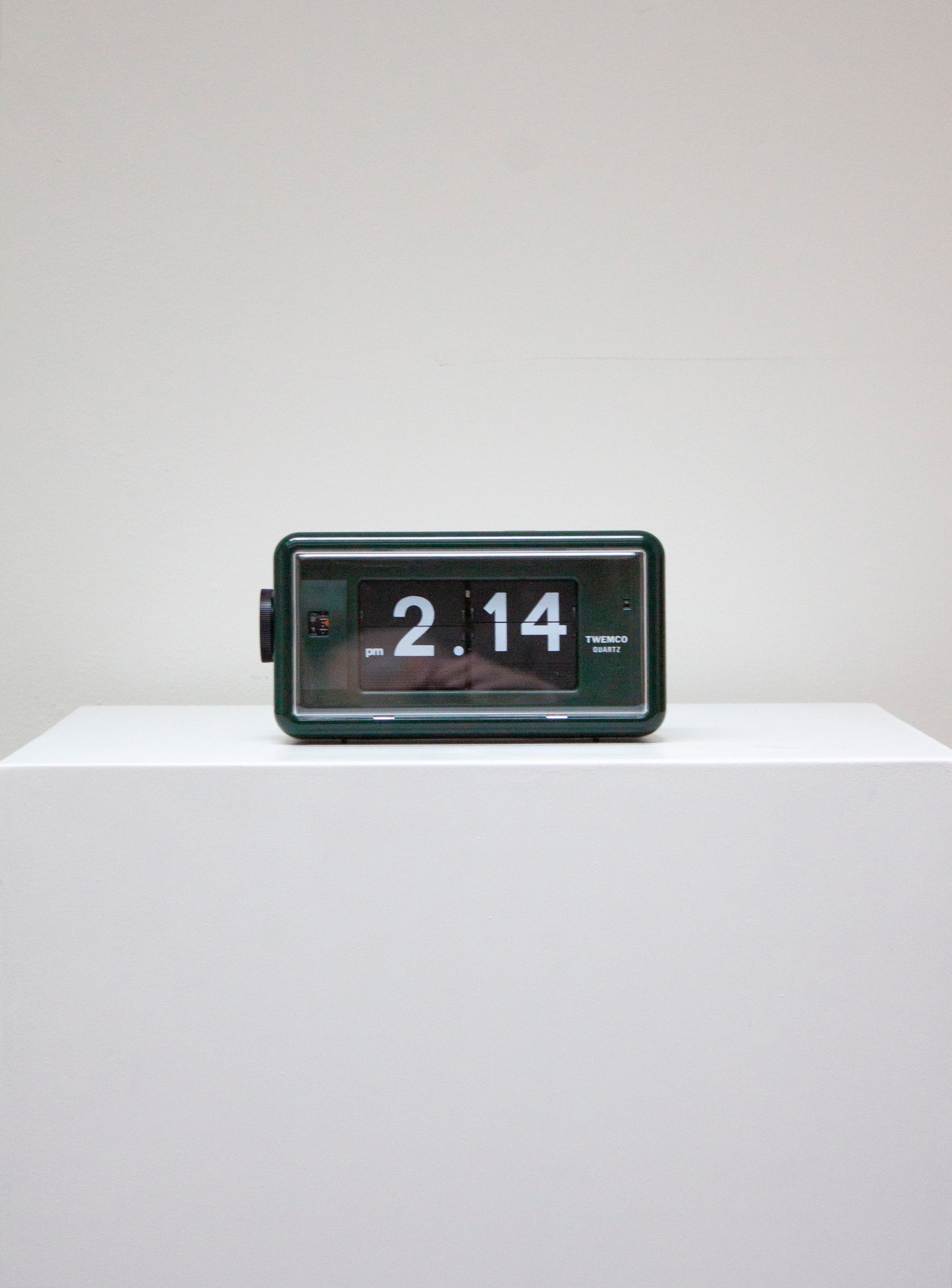 Twemco AL-30 Alarm Flip Clock (Green/Black)